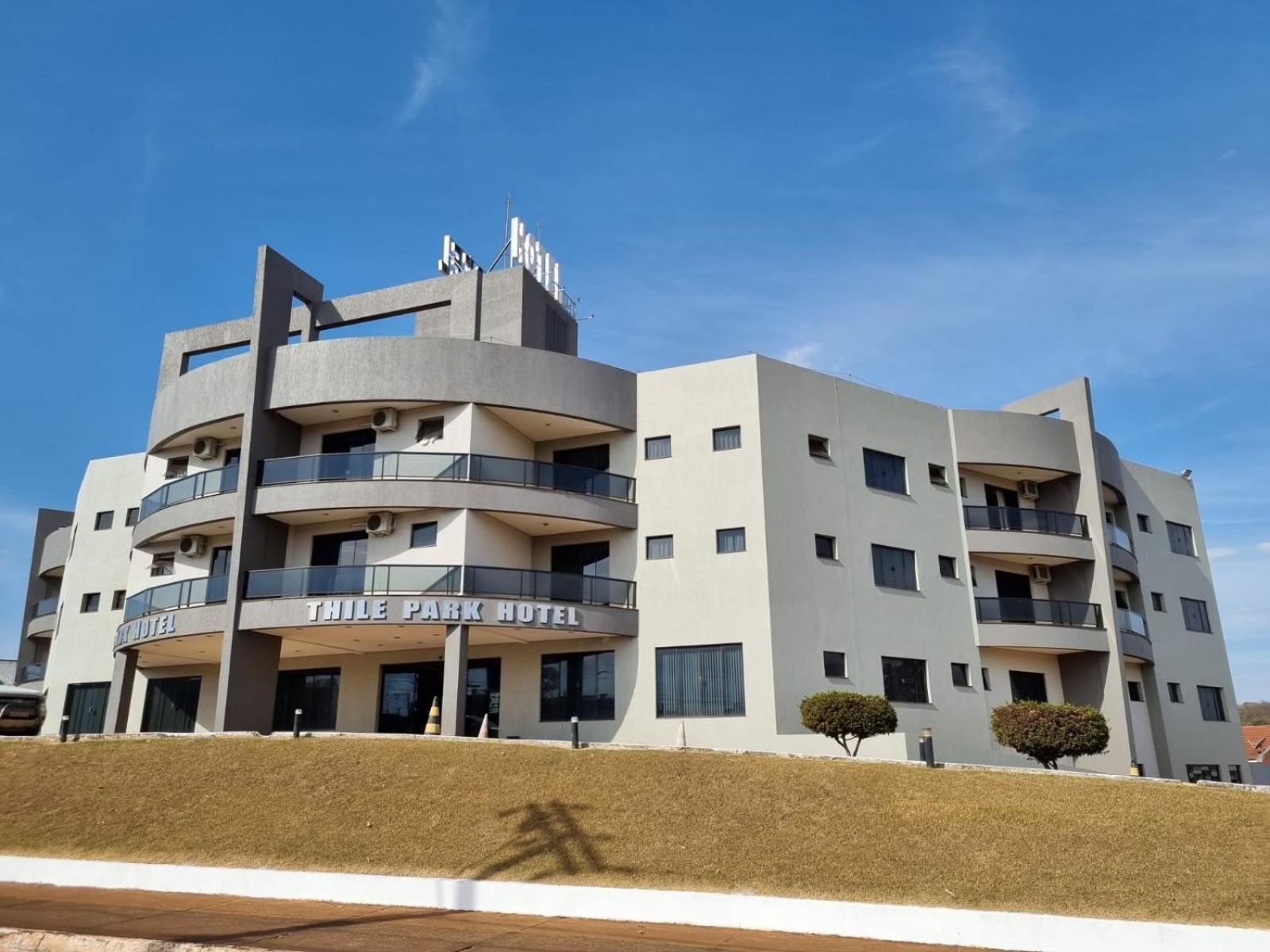 Thile Park Hotel Jataí エクステリア 写真